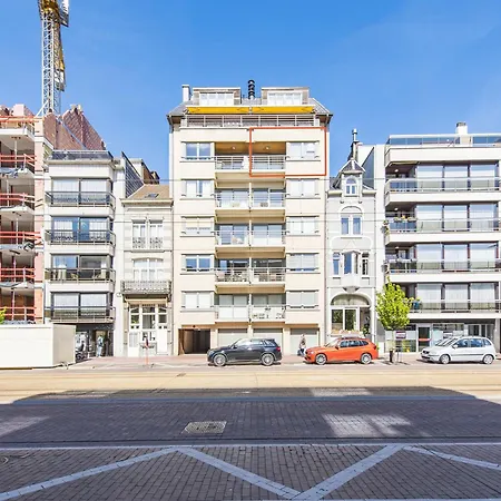 Bright Near Seafront, Cleaning Included * Бланкенберге